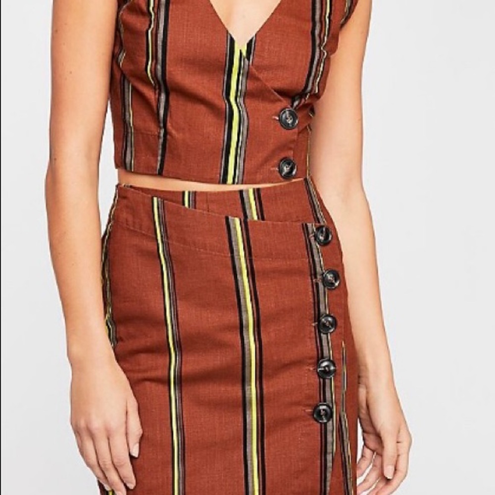 Free People 3 buttoned mini set. Size small. Never worn. - Picture 2 of 2